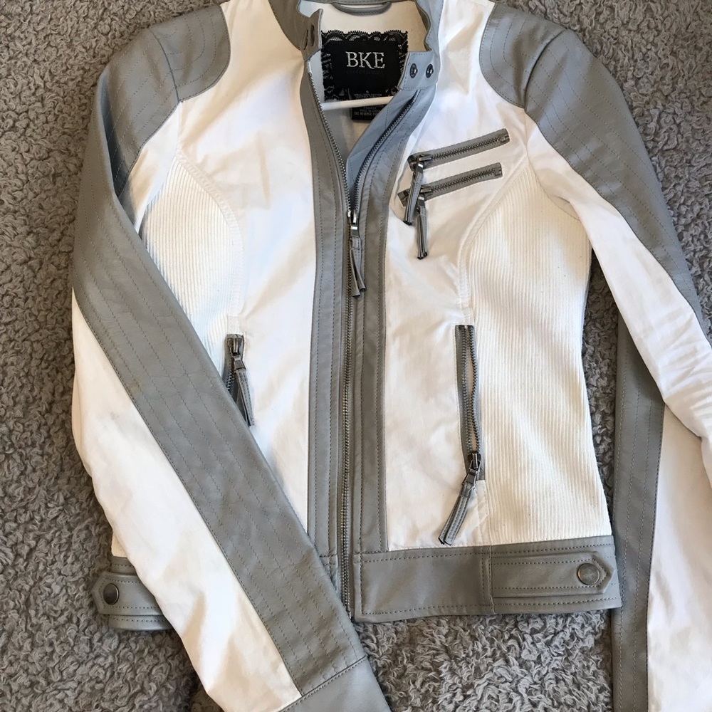 White and grey moto-jacket